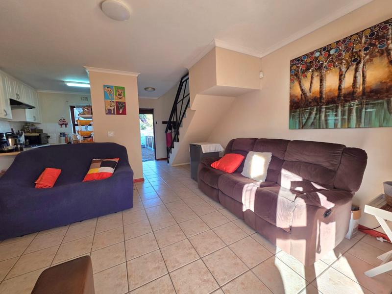 To Let 2 Bedroom Property for Rent in Parklands Western Cape